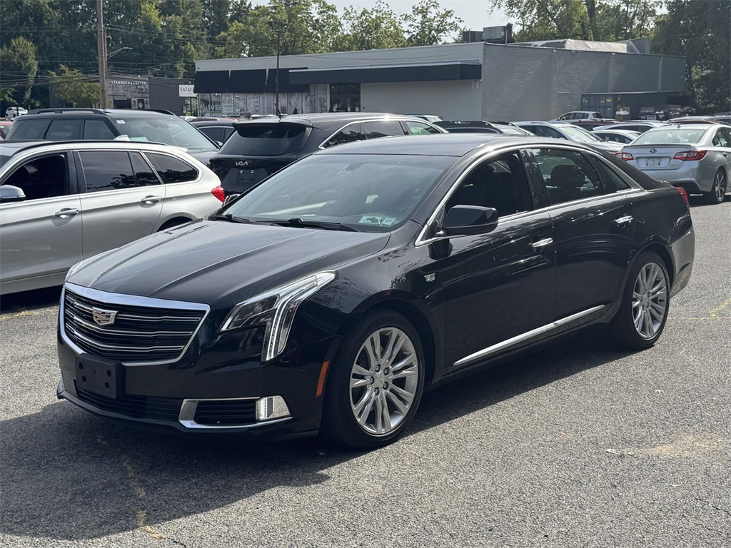 2019 Cadillac XTS Luxury photo 3