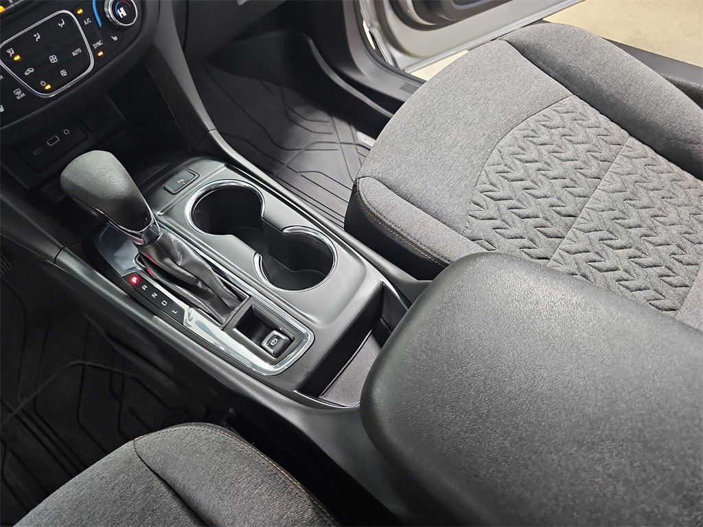 2022 Chevrolet Equinox LT photo 24
