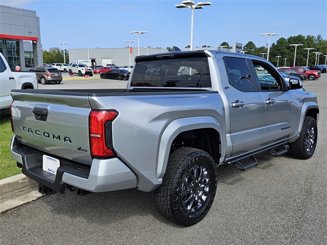 2025 Toyota Tacoma SR5 4x4 Double Cab photo 12