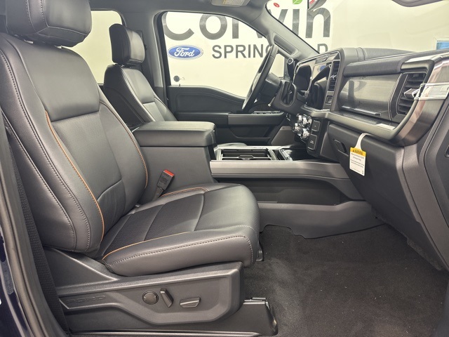 2025 Ford F-250 Lariat photo 26