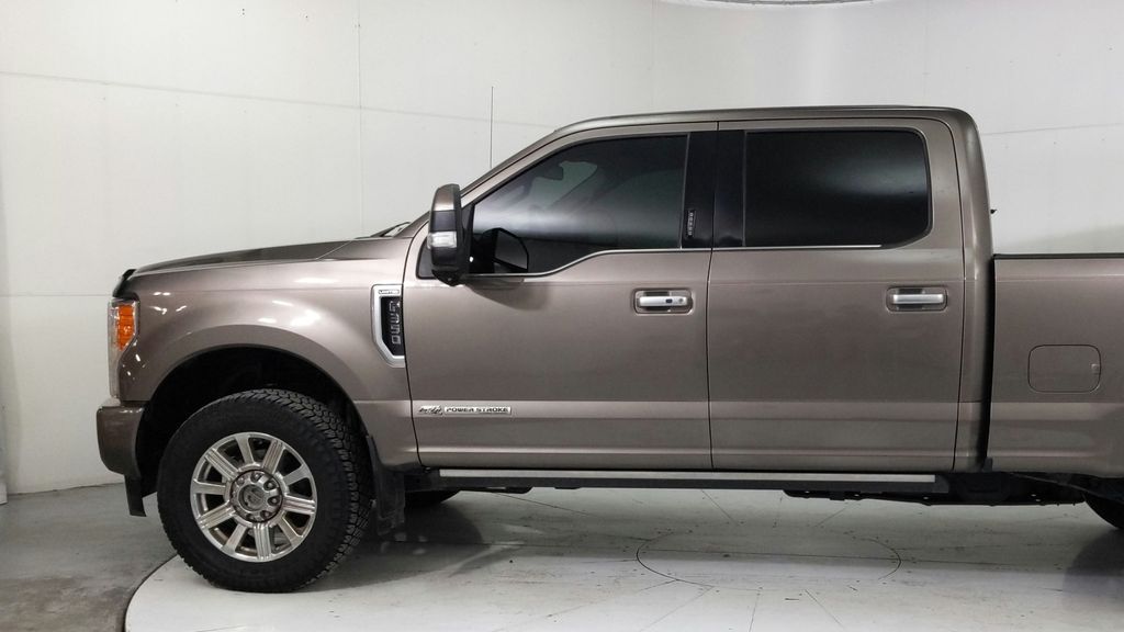 2019 Ford F-350 Limited photo 2