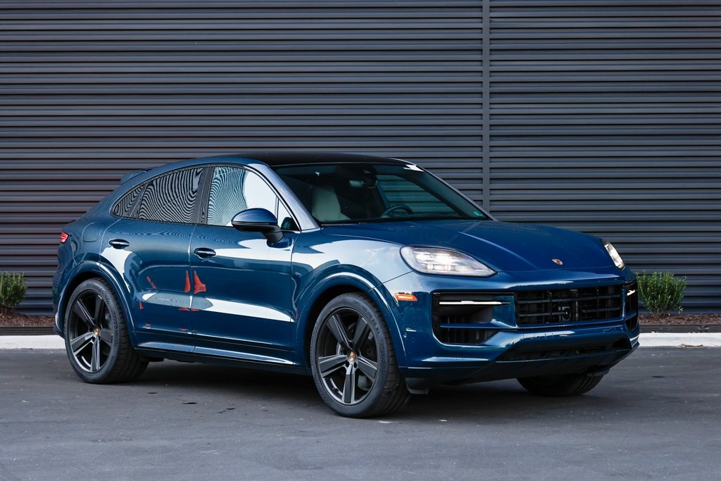 2025 Porsche Cayenne Coupe photo 4