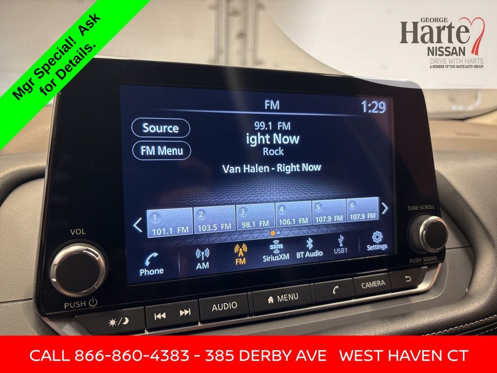 2023 Nissan Rogue SV photo 9