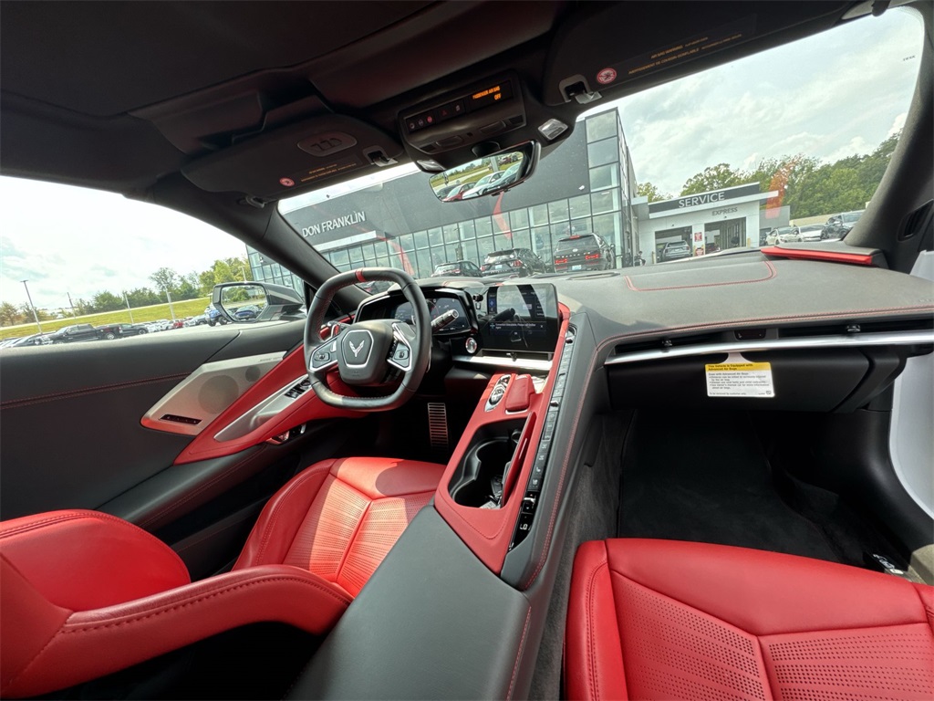 2023 Chevrolet Corvette Stingray 2LT photo 10