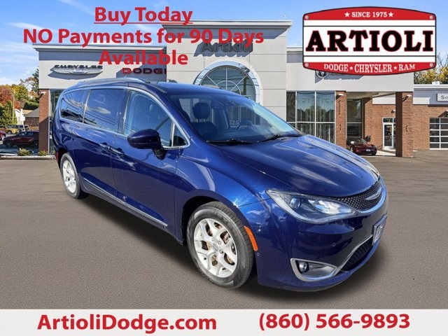 2019 Chrysler Pacifica Touring L Plus's photo