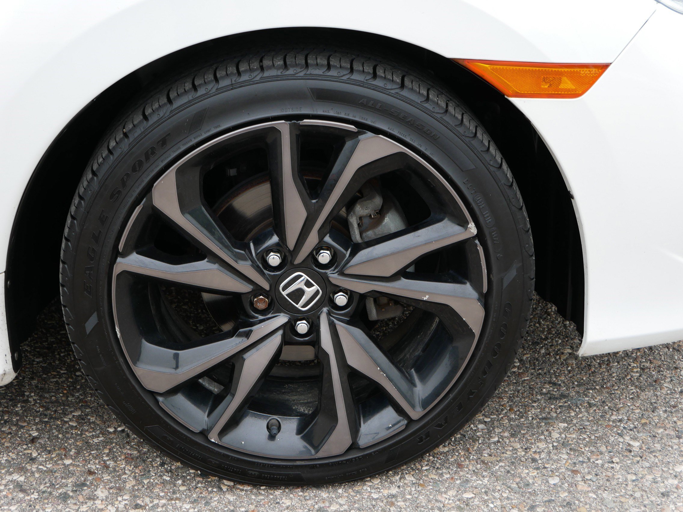 2019 Honda Civic Sport photo 15