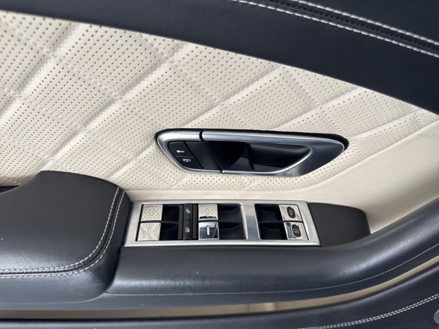 2017 Bentley Continental GT V8 S photo 32