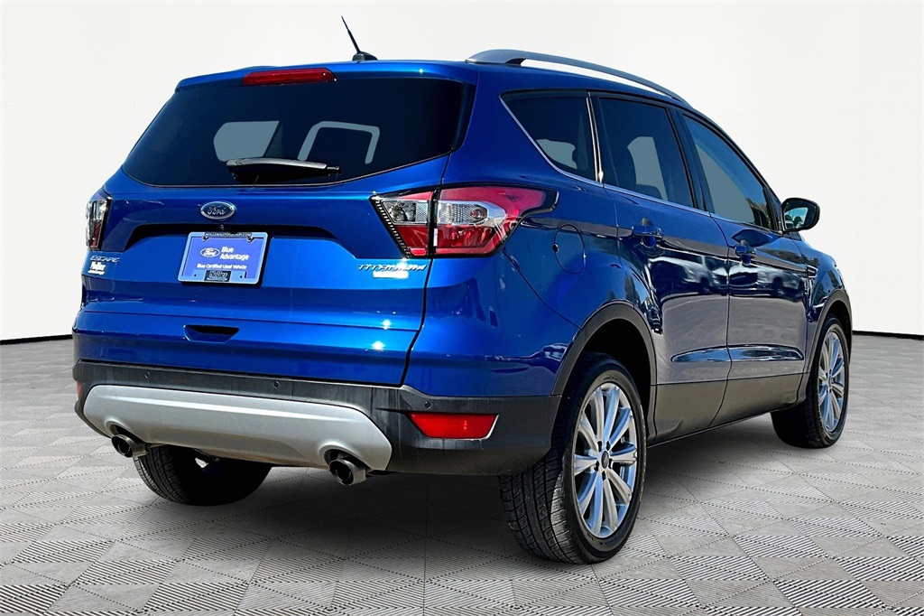 2017 Ford Escape Titanium photo 2