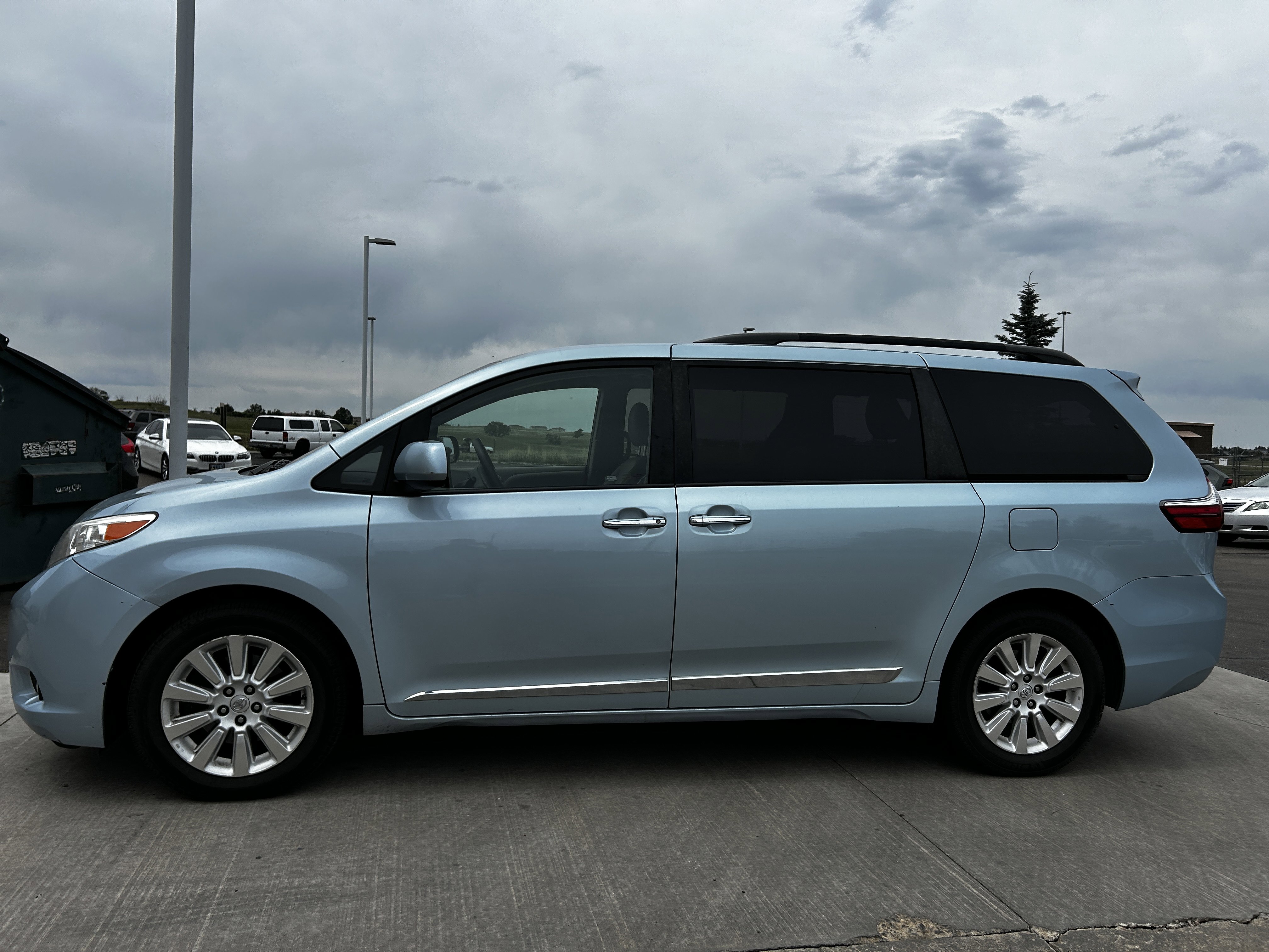 Used 2015 Toyota Sienna XLE with VIN 5TDDK3DC6FS098572 for sale in Cheyenne, WY