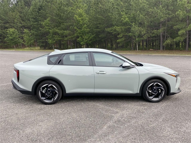 2025 Kia K4 EX photo 2