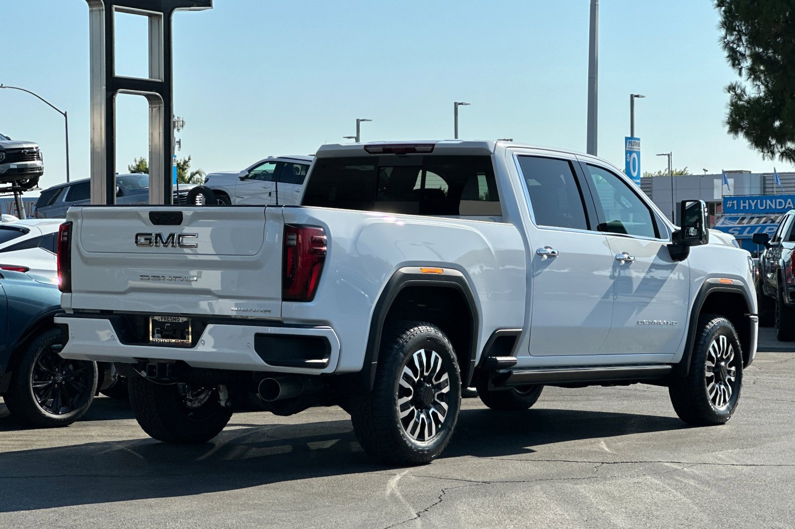 2025 Gmc Sierra 2500 HD Denali Ultimate photo 5