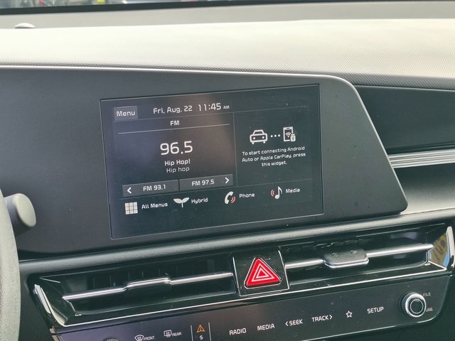 2024 Kia Niro LX photo 16