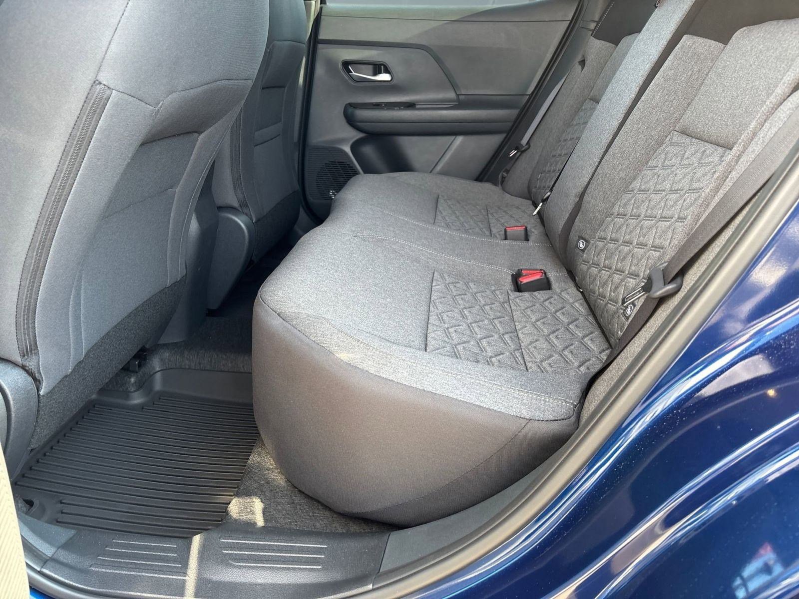 2026 Nissan Kicks SV photo 16