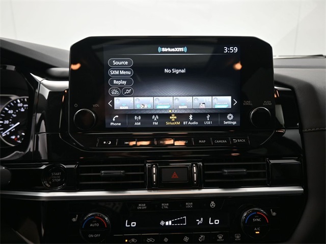 2025 Nissan Pathfinder SL photo 6