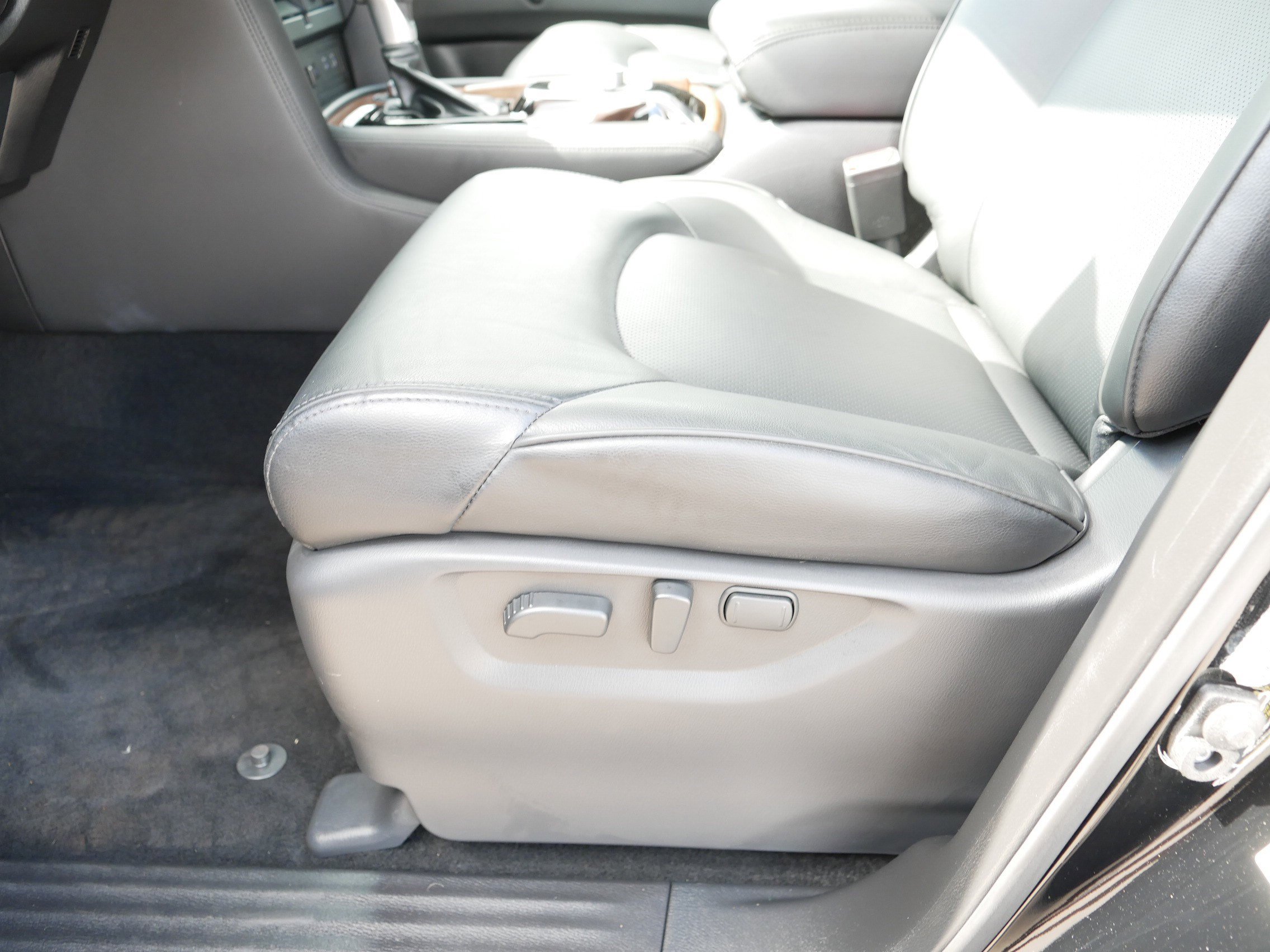 2024 Nissan Armada SL photo 20