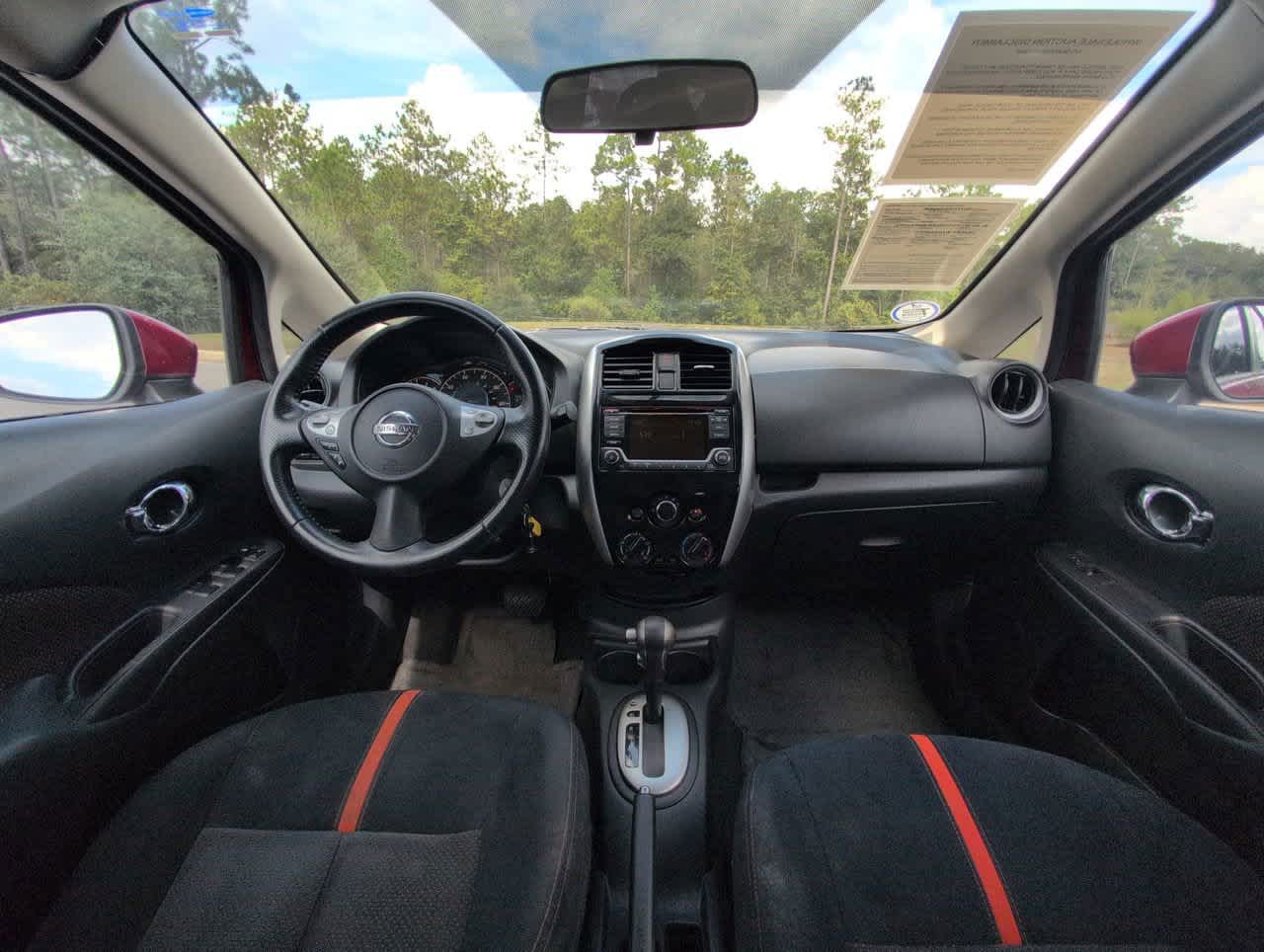 2015 Nissan Versa Note SR photo 2