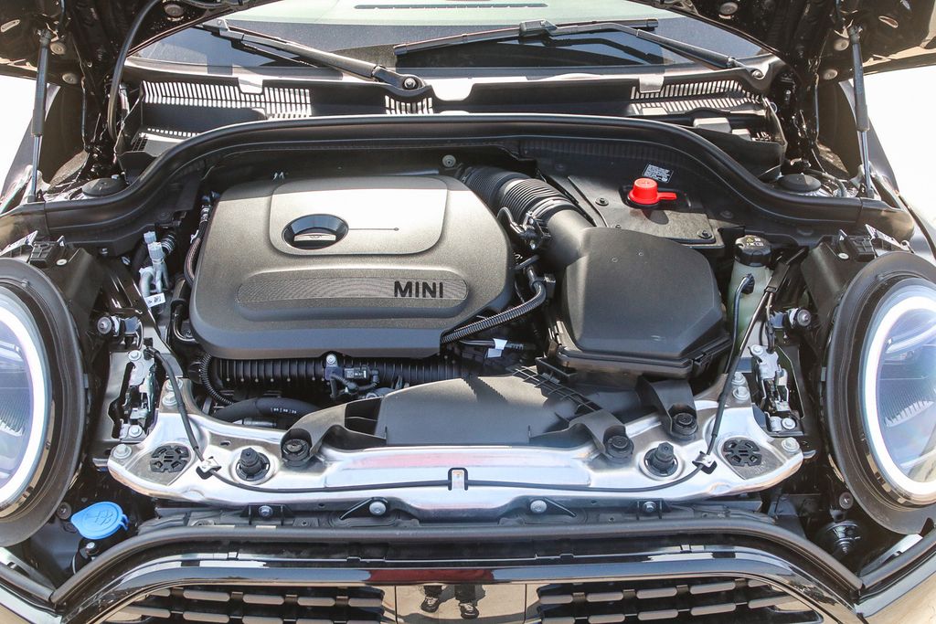 2026 Mini Cooper 4 Door Hardtop Iconic photo 21