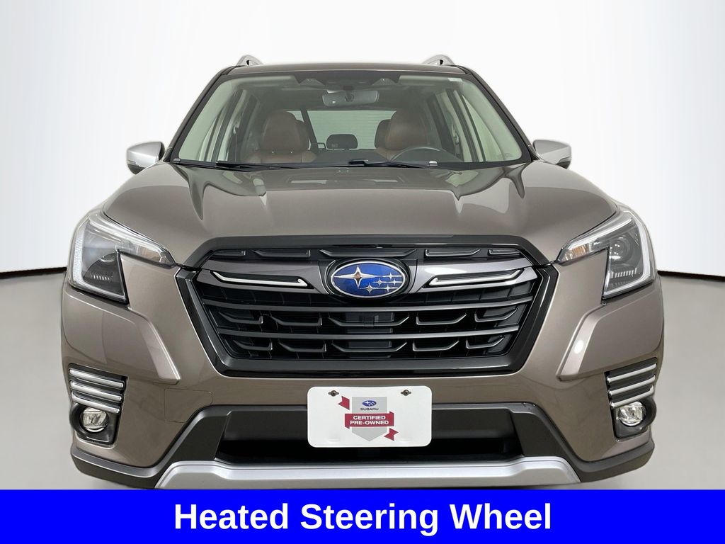 2022 Subaru Forester Touring photo 2