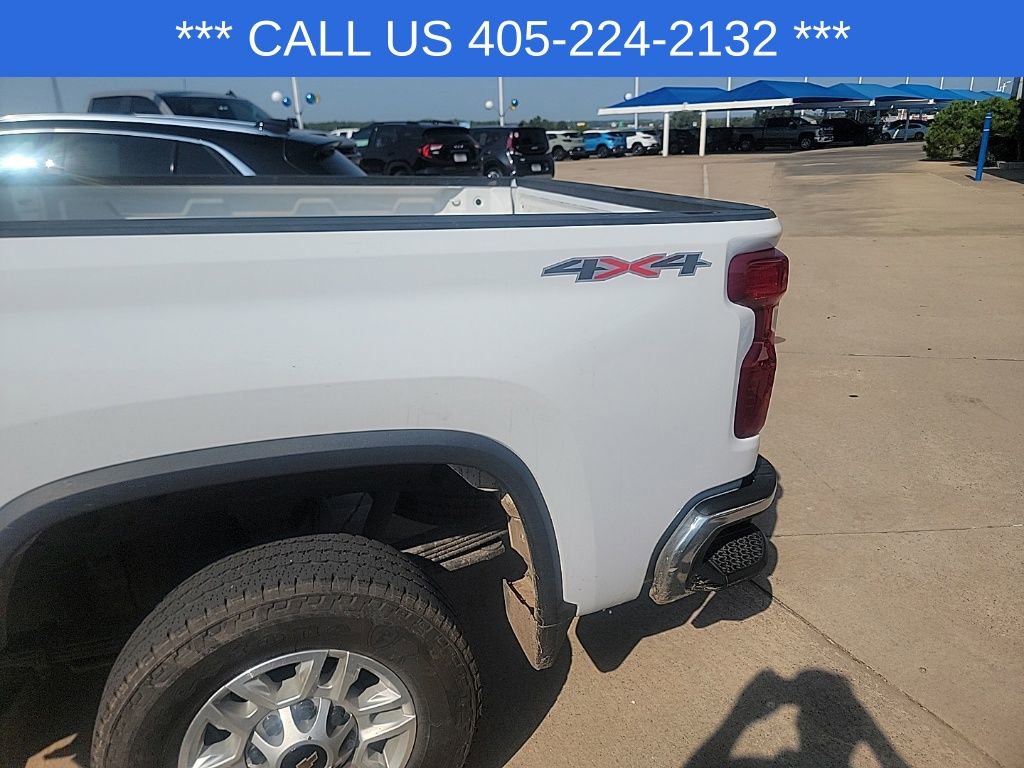 2024 Chevrolet Silverado 2500HD LT photo 12