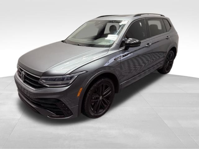 2022 Volkswagen Tiguan SE R-LINE BLACK