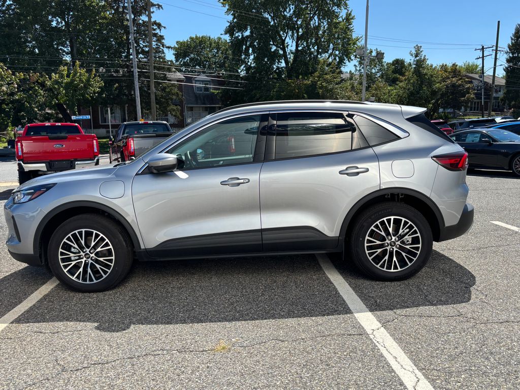 2024 Ford Escape Plug-In Hybrid Base photo 2