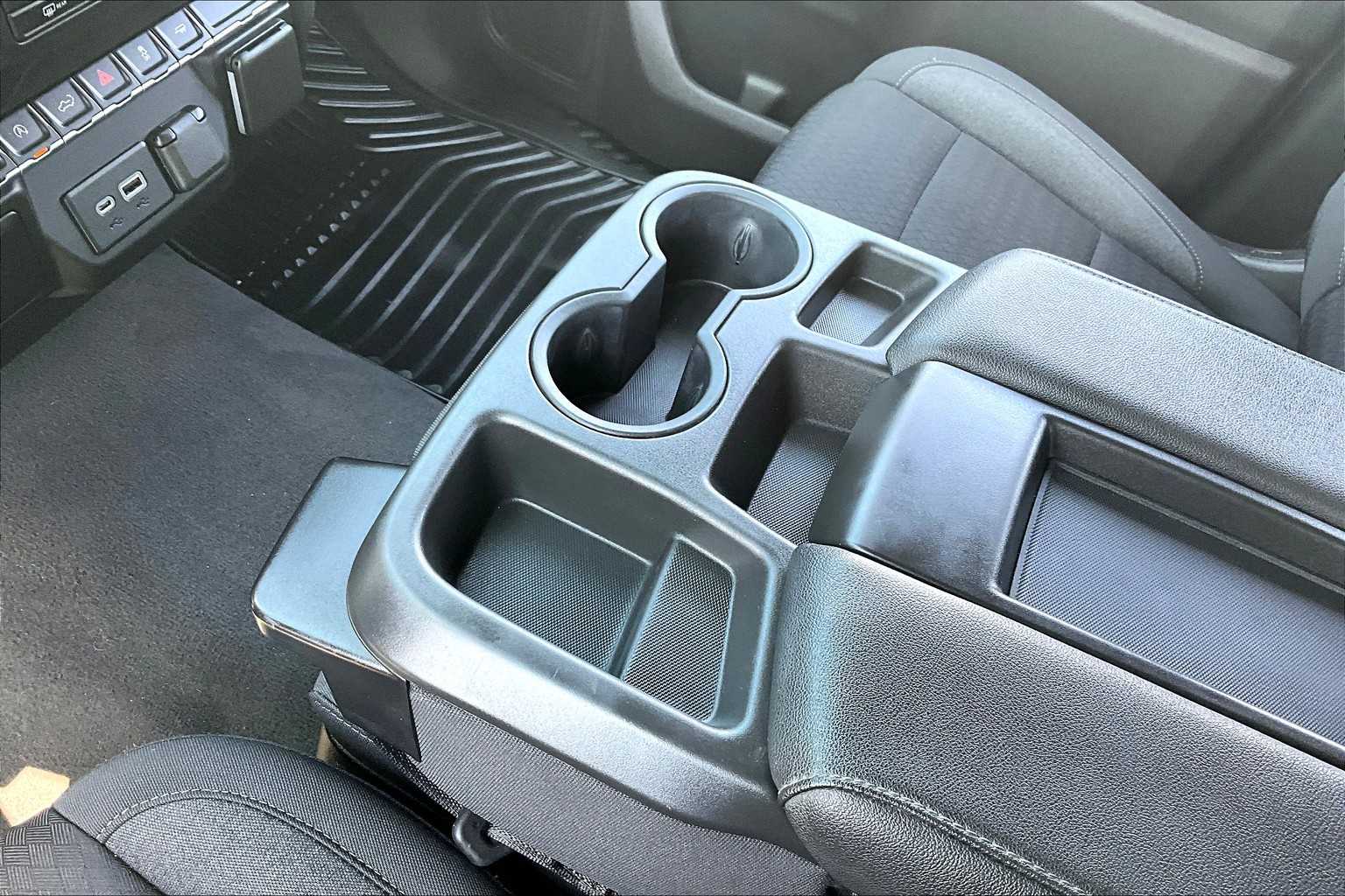 2023 Chevrolet Silverado 1500 Custom photo 14