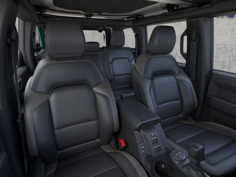 2025 Ford Bronco Outer Banks photo 10
