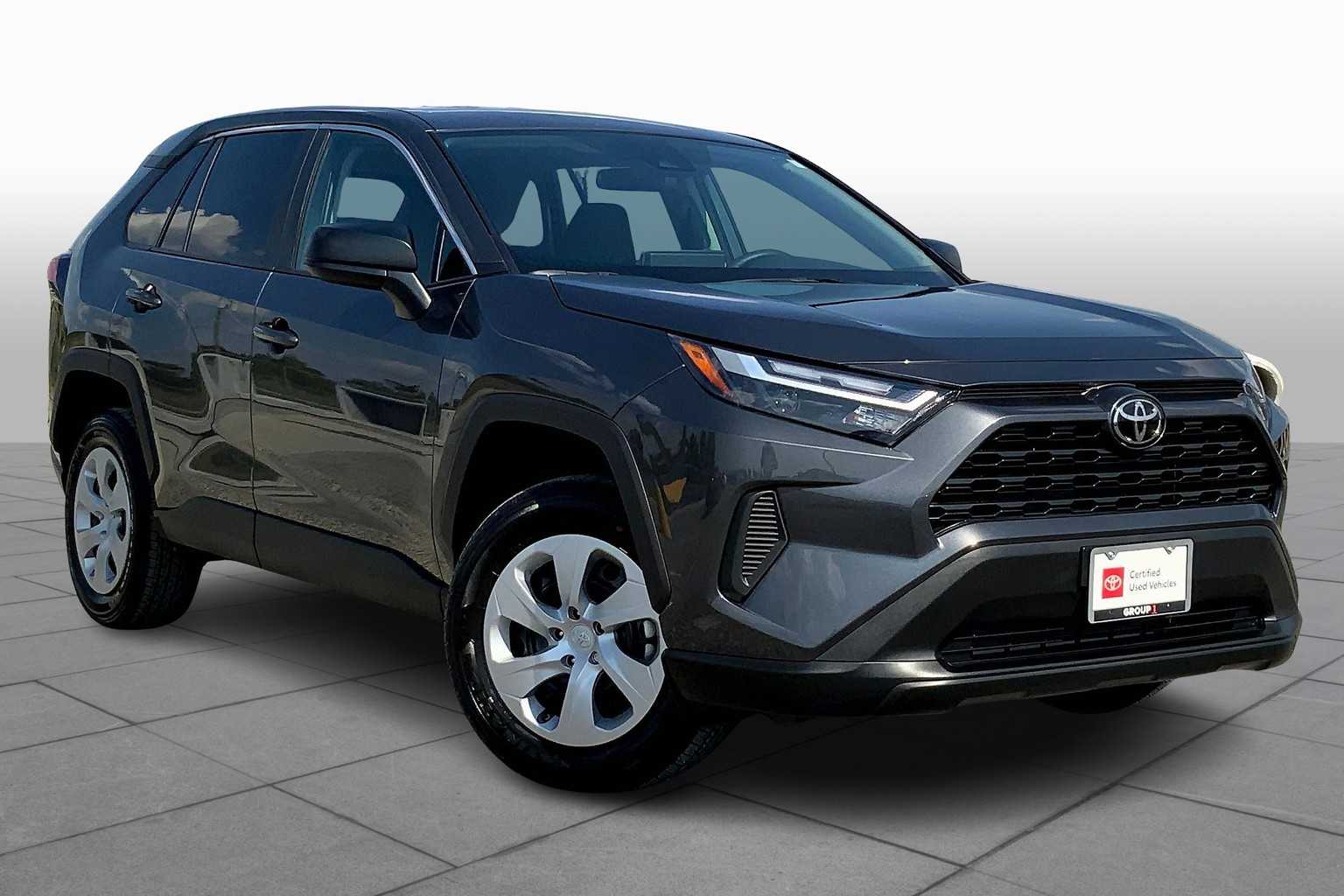 2025 Toyota RAV4 LE photo 2