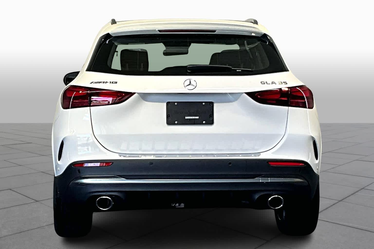 2025 Mercedes Benz GLA AMG 35 4MATIC photo 2