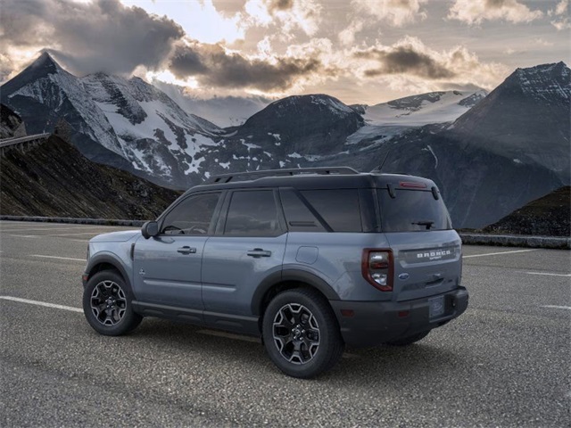2025 Ford Bronco Sport Outer Banks photo 4