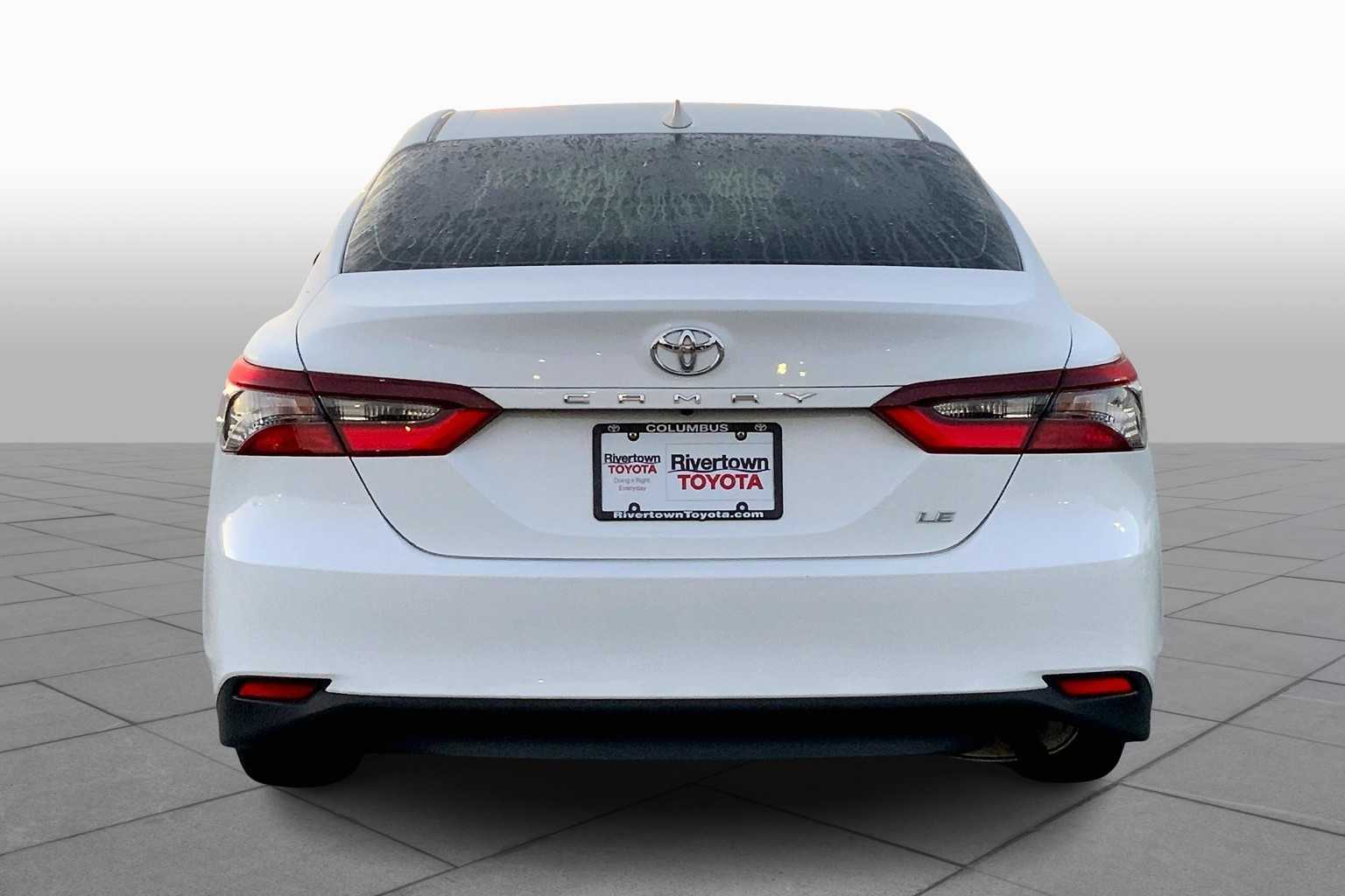 2023 Toyota Camry LE photo 4