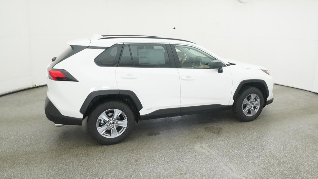 2025 Toyota RAV4 Hybrid LE photo 23