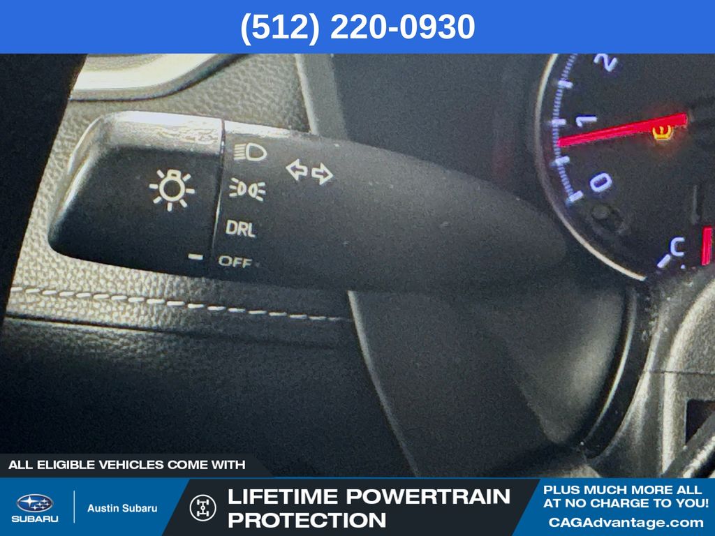 2019 Toyota RAV4 LE photo 10