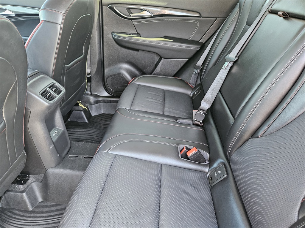 2022 Buick Envision Essence photo 24