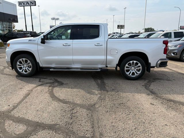 2024 Chevrolet Silverado 1500 LTZ's photo