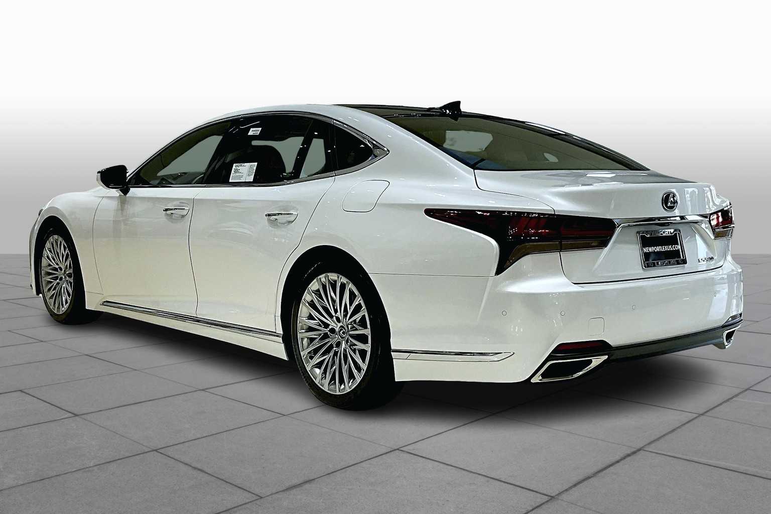 2025 Lexus LS 500 photo 7