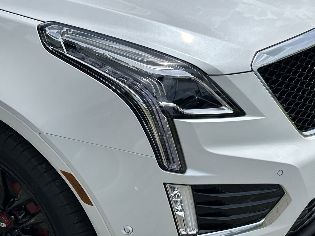 2025 Cadillac XT5 Sport photo 7