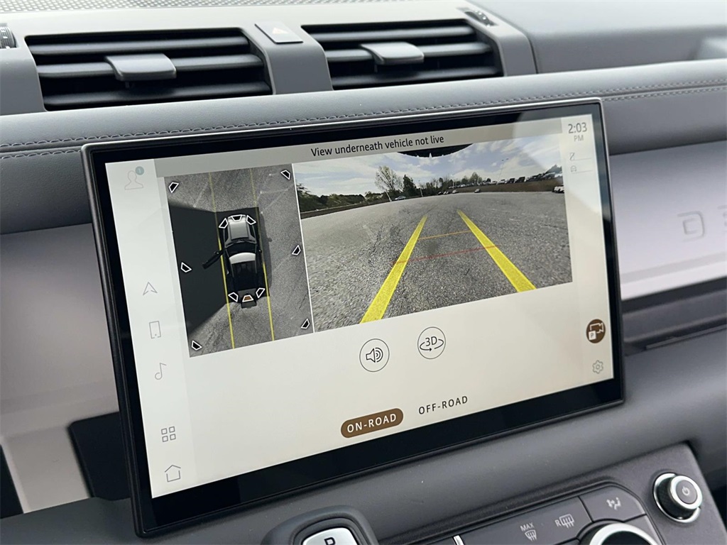 2025 Land Rover Defender 90 S photo 4