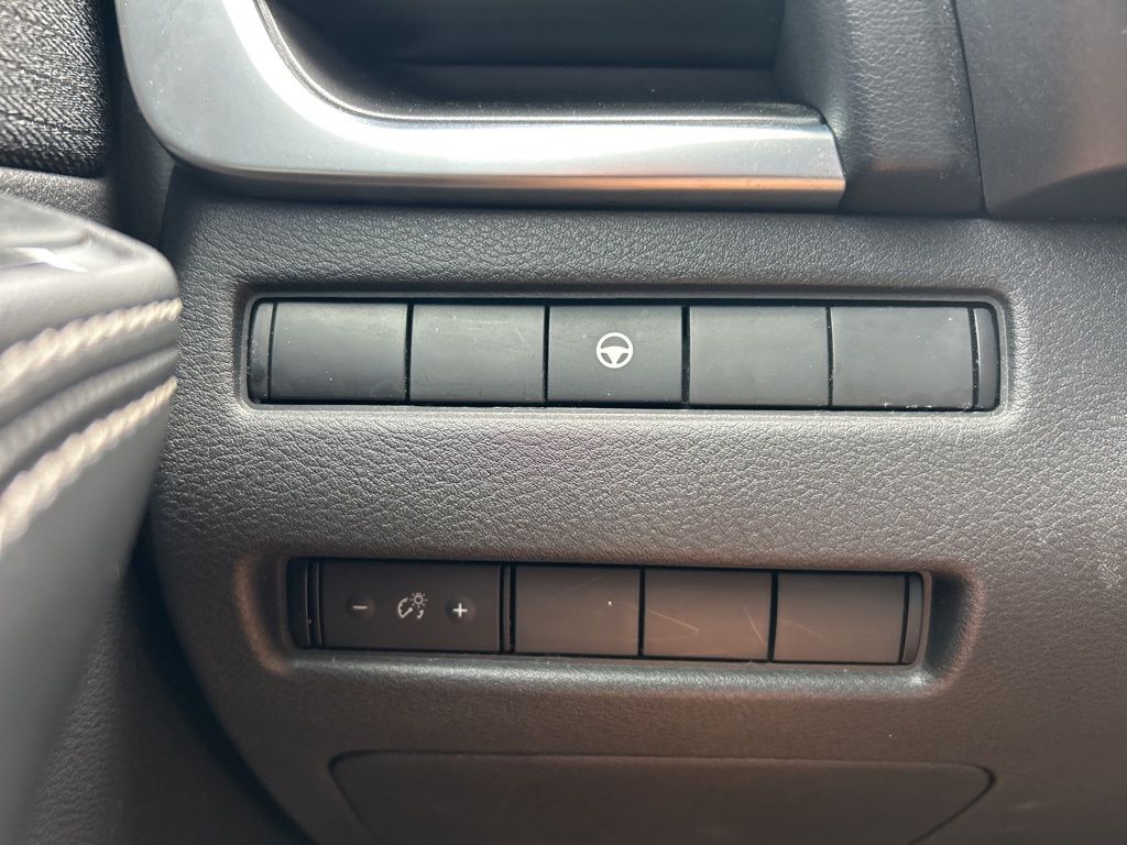 2023 Nissan Rogue SV photo 24