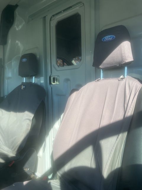 2022 Ford Transit photo 2