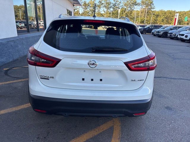 2022 Nissan Rogue Sport SL photo 6