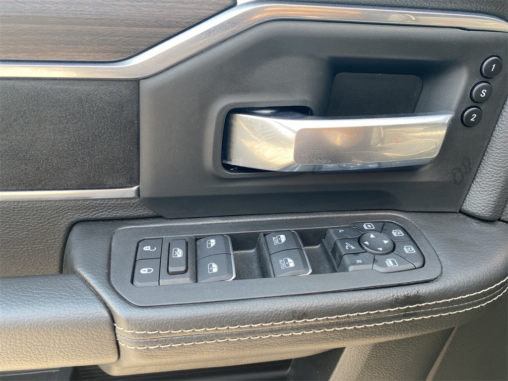 2025 Ram 2500 Laramie photo 7
