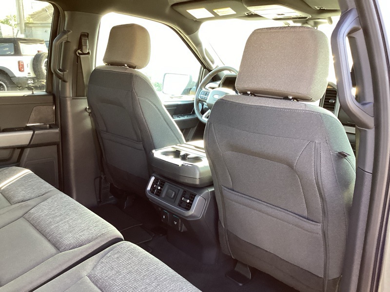 2025 Ford F-150 XLT photo 14