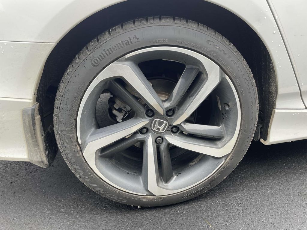 2021 Honda Accord Sport photo 5