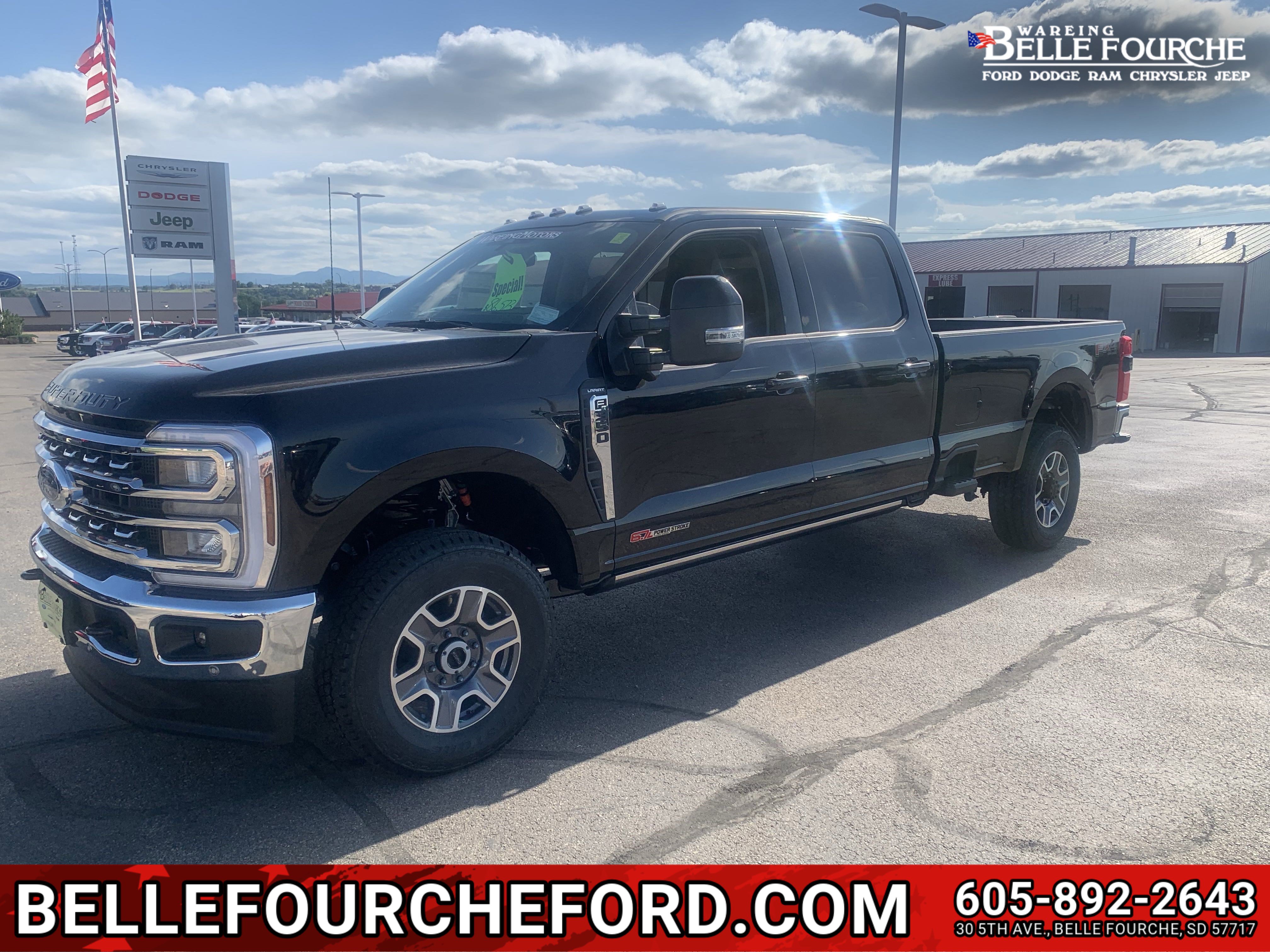 2025 Ford F-350 Super Duty Lariat's photo