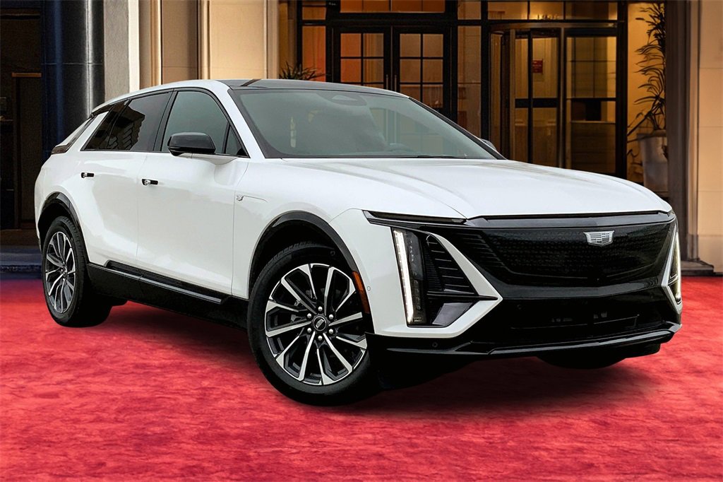 Used 2025 Cadillac LYRIQ Sport 1 with VIN 1GYKPURL2SZ301936 for sale in Pasadena, CA