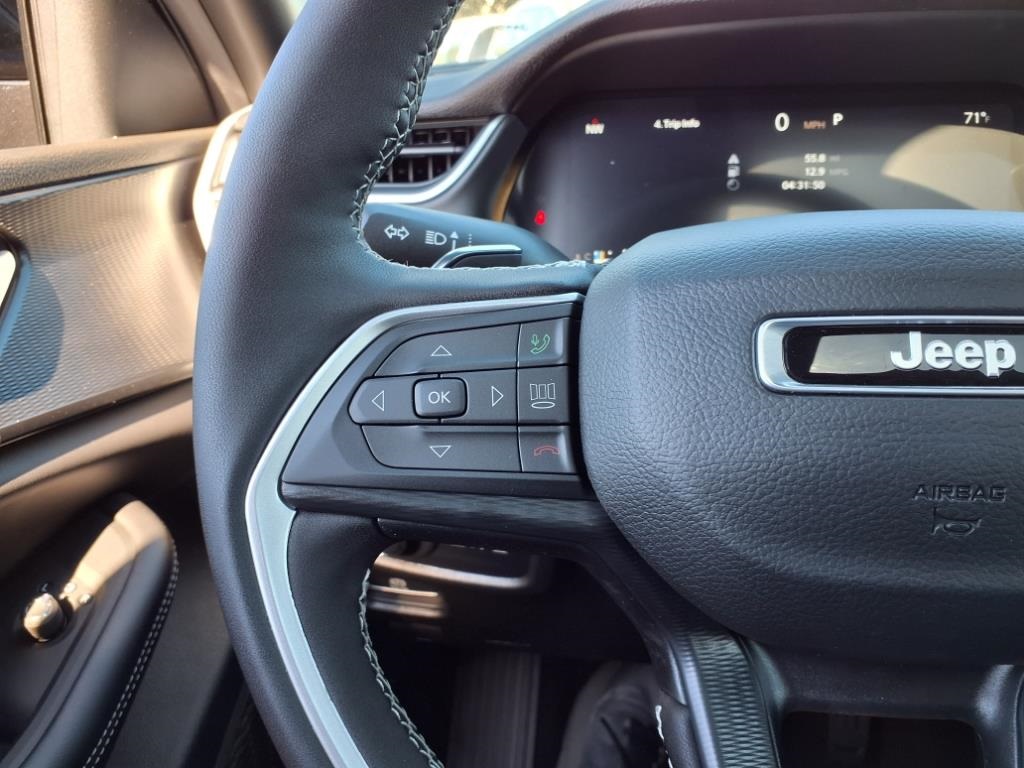 2025 Jeep Grand Cherokee Altitude X photo 17