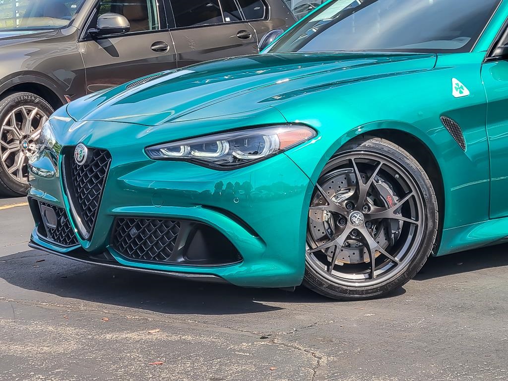 2024 Alfa Romeo Giulia Quadrifoglio photo 2