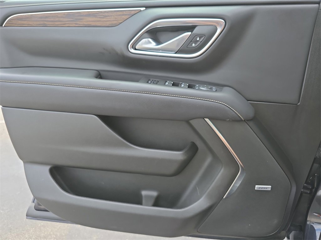 2024 Chevrolet Suburban Premier photo 28