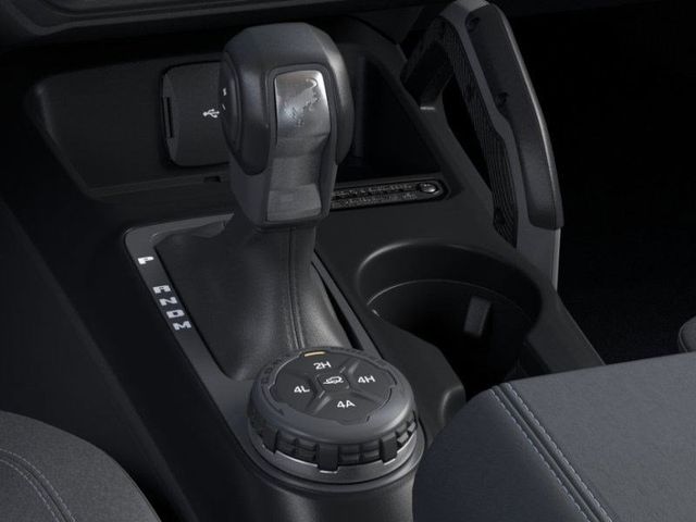 2025 Ford Bronco Outer Banks photo 12